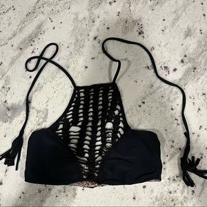 Acacia swimwear black top size medium